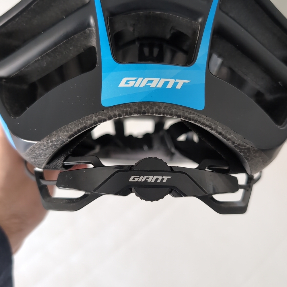 Giant Pursuit Helmet Large 59-63cm - Picture 7 of 11